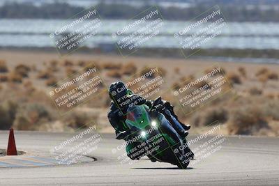 media/Dec-18-2022-SoCal Trackdays (Sun) [[8099a50955]]/Turn 7 Backside (1125am)/